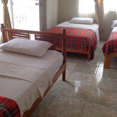 Hostal Miconia Пуерто Айора Екстериор снимка