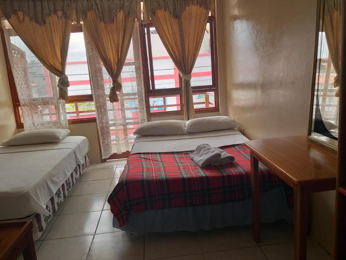 Hostal Miconia Пуерто Айора Екстериор снимка