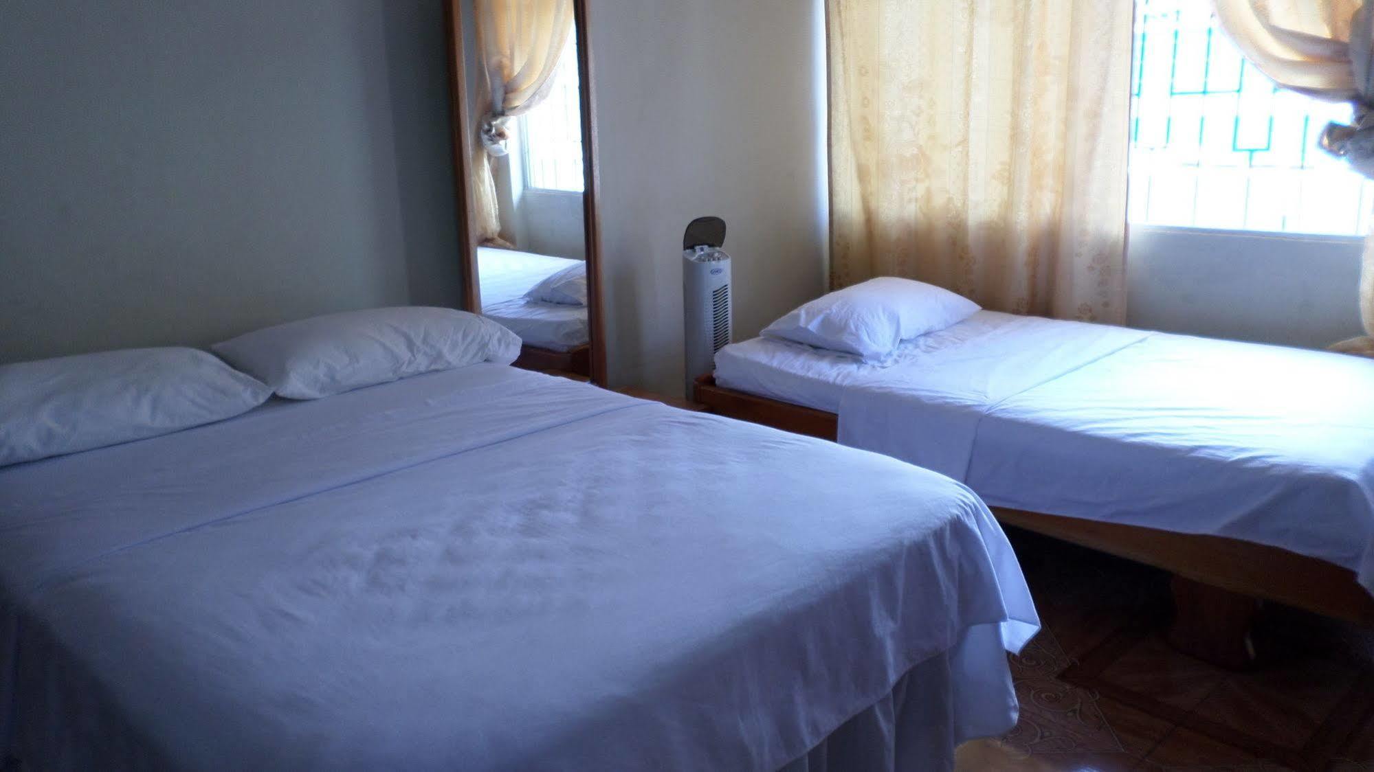 Hostal Miconia Пуерто Айора Екстериор снимка